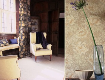 WILLIAM MORRIS CHRYSANTHEMUM WALLPAPER